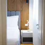 Moho Residences Downtown Korca-republika Boulevard קורצ'ה