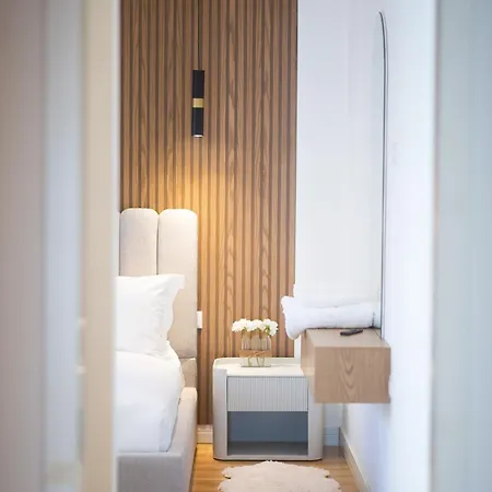 Moho Residences Downtown Korca-republika Boulevard * Korce