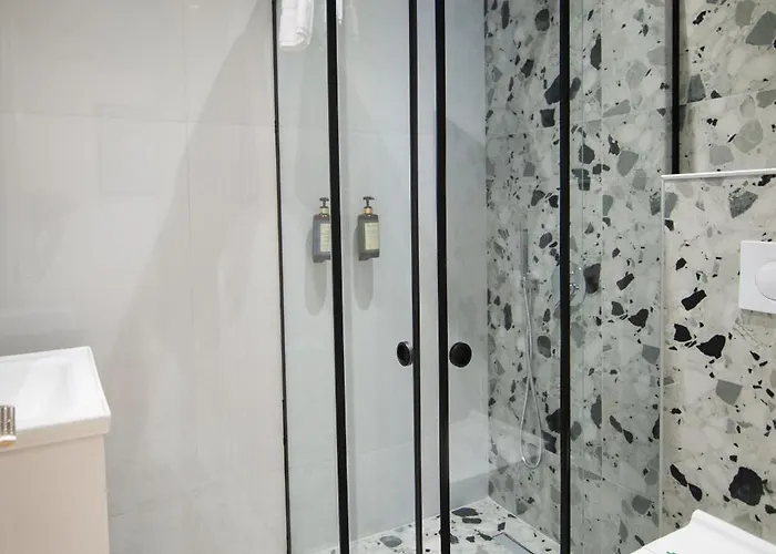 Moho Residences Downtown Korca-republika Boulevard Apartment Korce