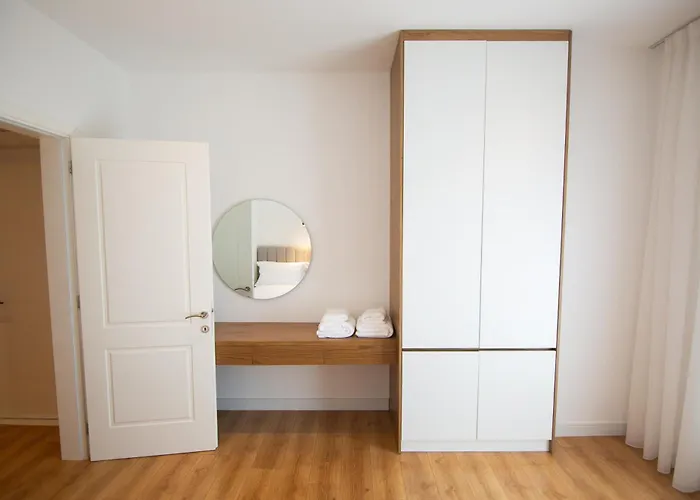 公寓 Moho Residences Downtown Korca-republika Boulevard 科尔察